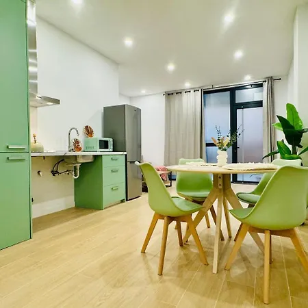Apartment Flat A - Wide & Cool Flat Next To Historic Center *
