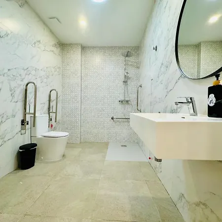 Apartamento Flat A - Wide & Cool Flat Next To Historic Center *