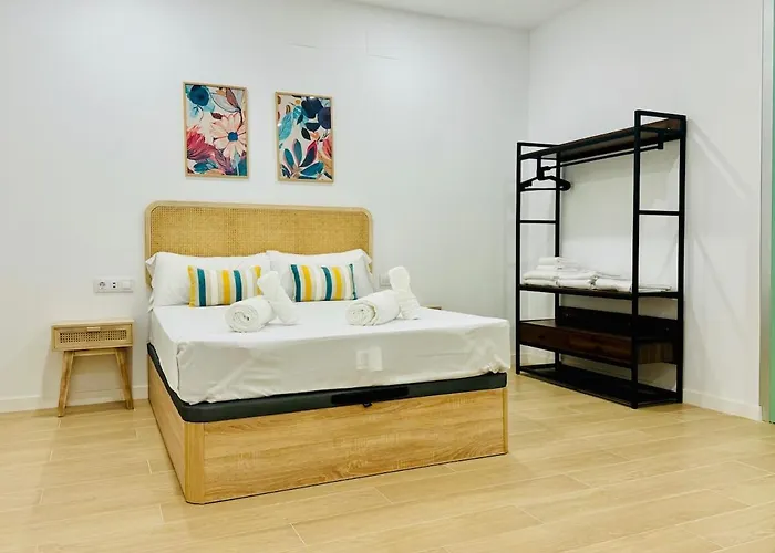 아파트 Flat A - Wide & Cool Flat Next To Historic Center 발렌시아